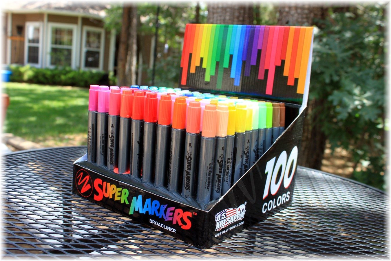 Review of US Art Supply Super Markers 100 Twin-Tip Broad-Liner Marker Set