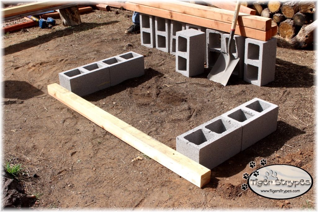 Learn How to Make an Outdoor Brick Bench TigerStrypesBlog